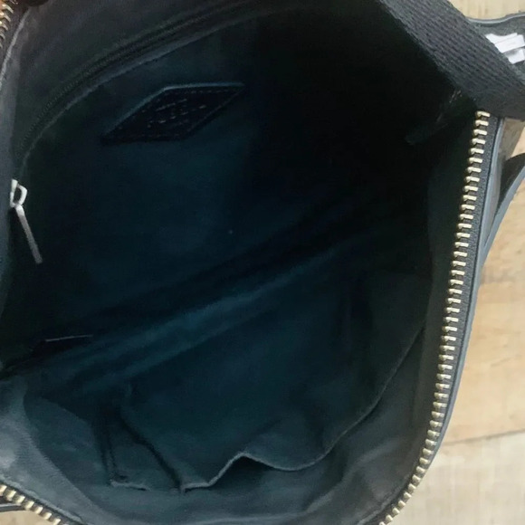 Fossil Leather Crossbody - Picture 5 of 8